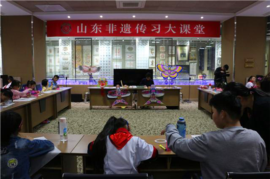 Shandong intangible cultural heritage classroom: how to make a simple kite