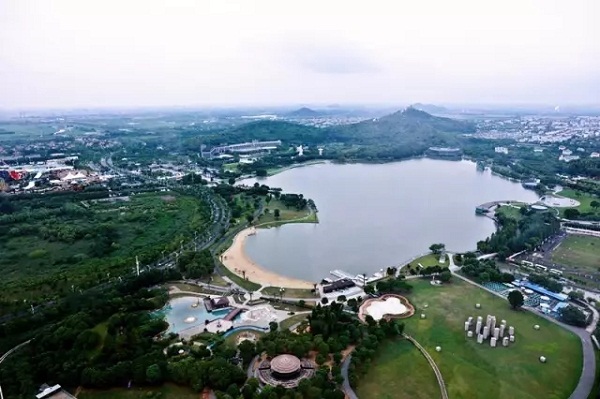 Heli-tours offer a bird's eye view of Sheshan