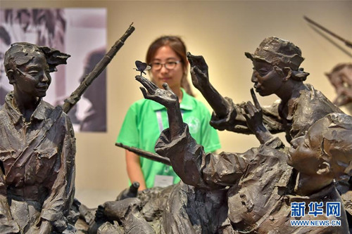 Military-themed sculptures on display in Taiyuan