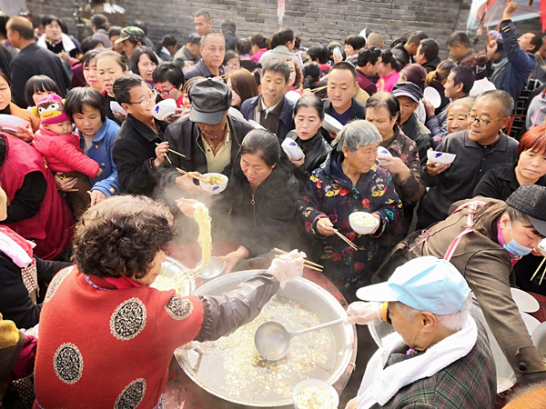 Senior cultural and art festival held in Taiyuan