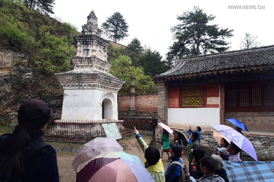 Ancient architecture lovers' Wutai trip