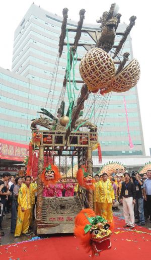 Tianjin Goubuli demonstrated on Exhibition