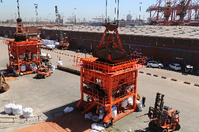 Upgrading of traditional sack filling system in Tianjin Port