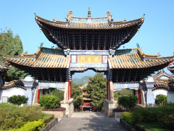 Examples of architecture in Pu’er