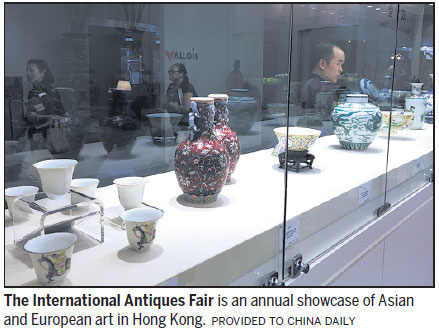 Antiques fair in Hong Kong going strong even after decade