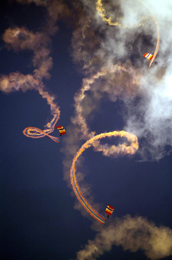 PLA perform parachute jump show in Hong Kong