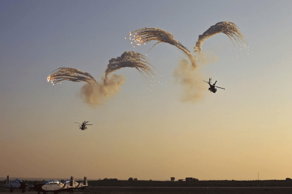 Israeli air force holds air show