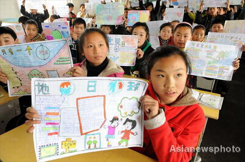 Pupils promote World Earth Day with their pens