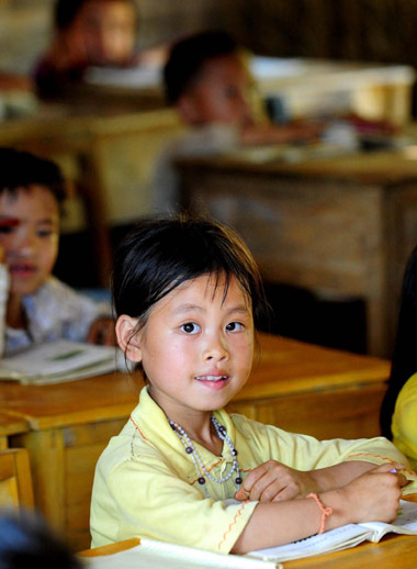 One-room schoolhouse for Yao children