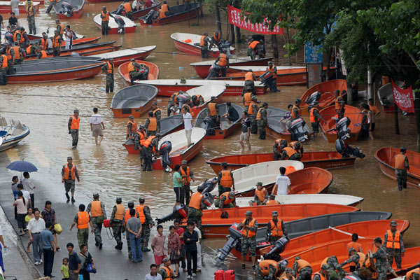 Residents evacuated to safety in Jiangxi