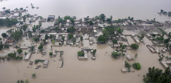 Pakistan floods make millions homeless