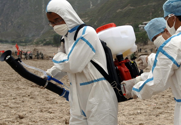 Decontamination work continues in Zhouqu