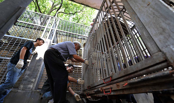 Zoo animals moving to new home