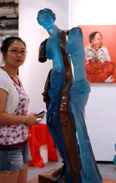 Art exhibit includes Chinese Marilyns