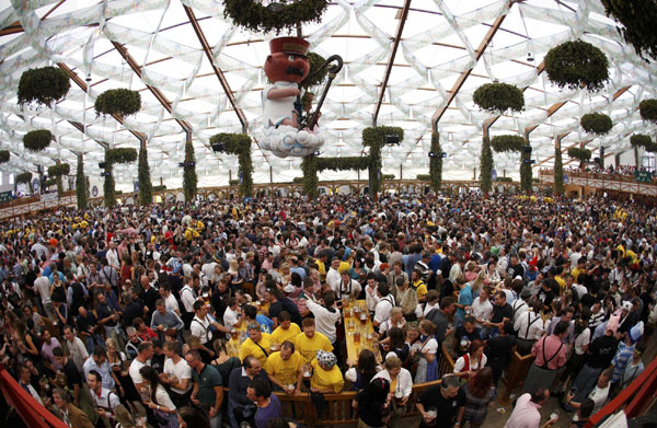 Oktoberfest, beer festival opens in Munich