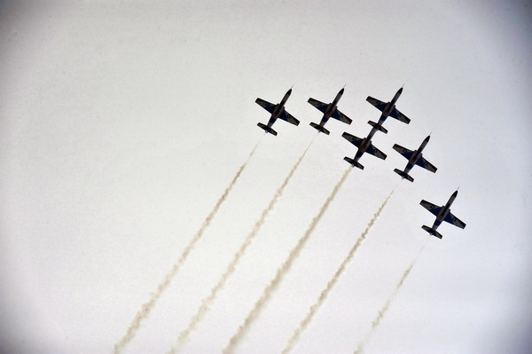 Pakistan's <EM>Sherdils</EM> team flies at air show