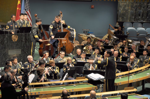 Chinese, US army bands join forces to play at UN