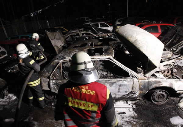 Arson attacks on cars surge in Berlin