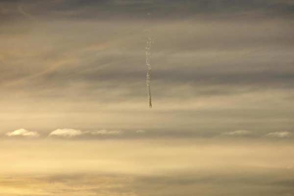 Glaciologist captures meteor's fall