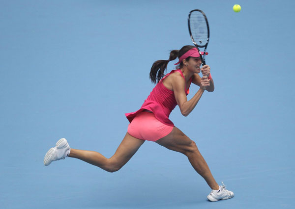 Ivanovic sends Radwanska to China Open semis