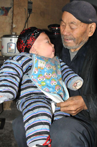 China's oldest couple at 106 and 109