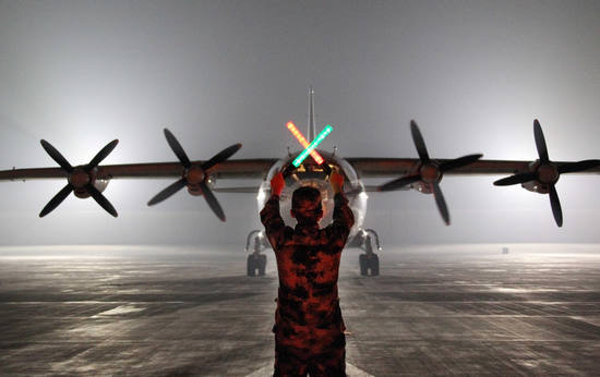 Night-flying training in Chengdu