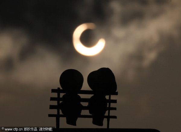 Rare social eclipse watched around China