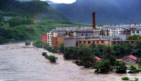 Torrential rain floods Liaoning, NE China