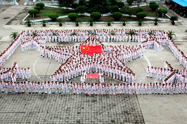 Lifting voices in song to mark National Day