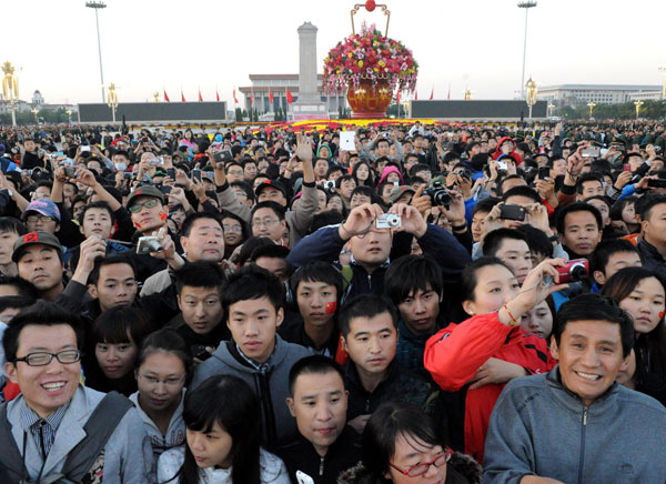 Flag-raising ceremony hails National Day