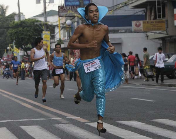 High heel race is such a drag