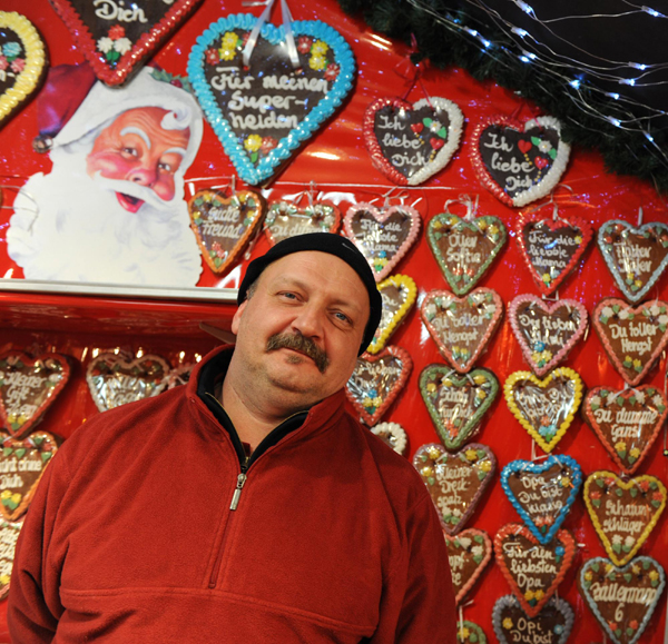 Christmas markets open in Berlin