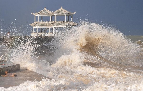 Tropical storm Bebinca brings strong rain to Guangxi