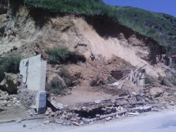 Images from deadly quake zone