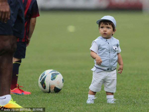 Conca's son shows off his own fancy footwork