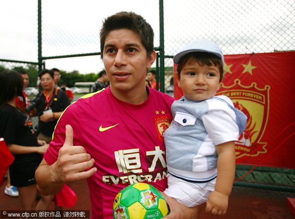 Conca's son shows off his own fancy footwork