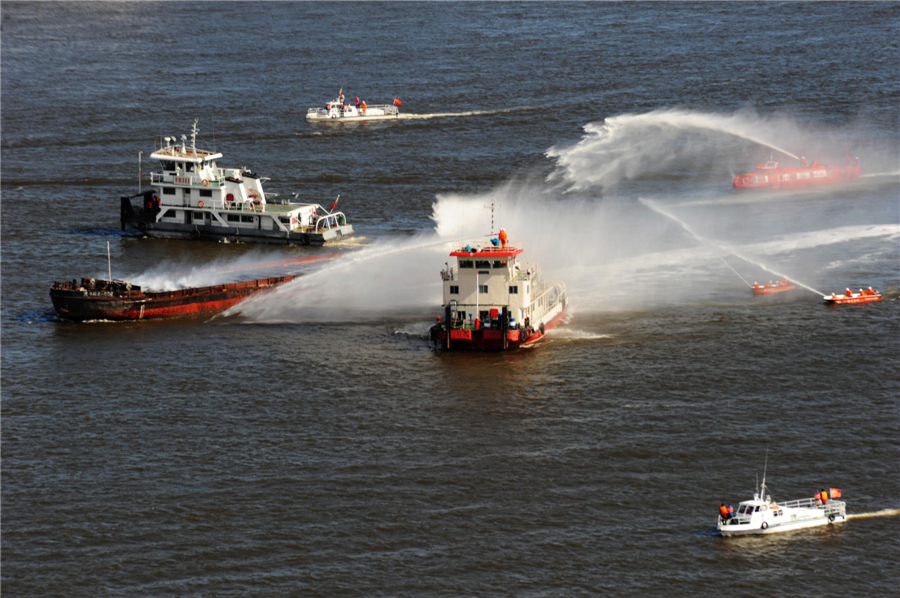 China, Russia launch drill on border river