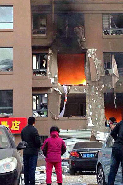 3 dead in apartment explosion in NE China