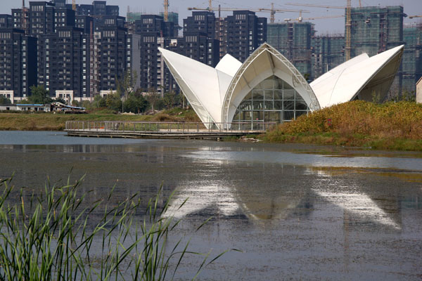 Plants grow at 'Sydney Opera House'