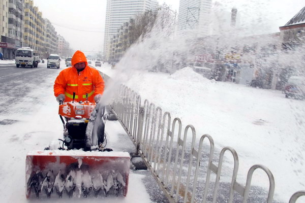 Blizzard batters traffic in NE China