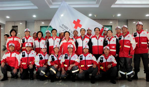 Chinese rescue team leaves for Philippines