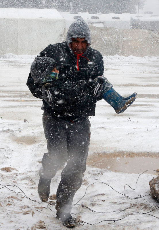 Snow sweeps across Syria and Lebanon