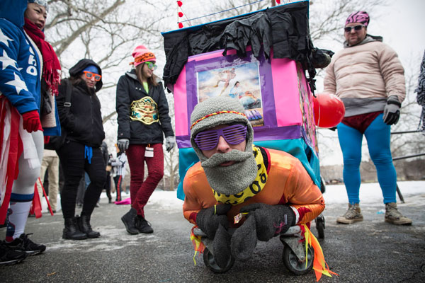 Idiotarod-shopping cart race in New York