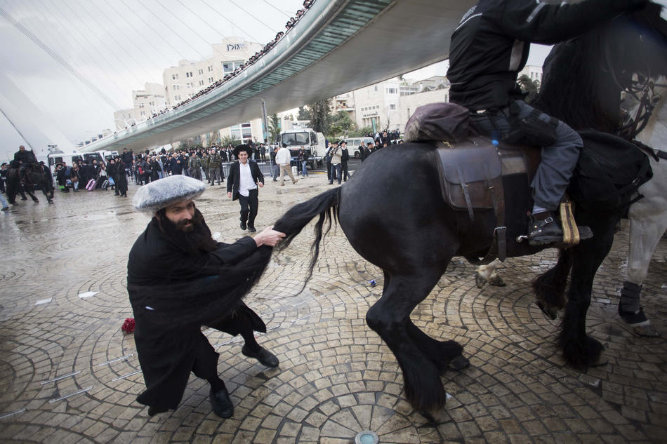 Protest against funds cut in Jerusalem