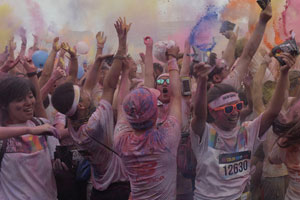 Glamorous male runners in Shenzhen