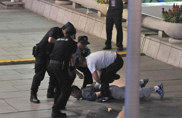 Anti-terror drill in downtown Beijing