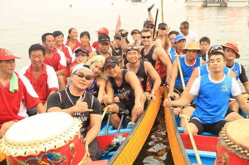 Dongping Dragon Boat gala sails