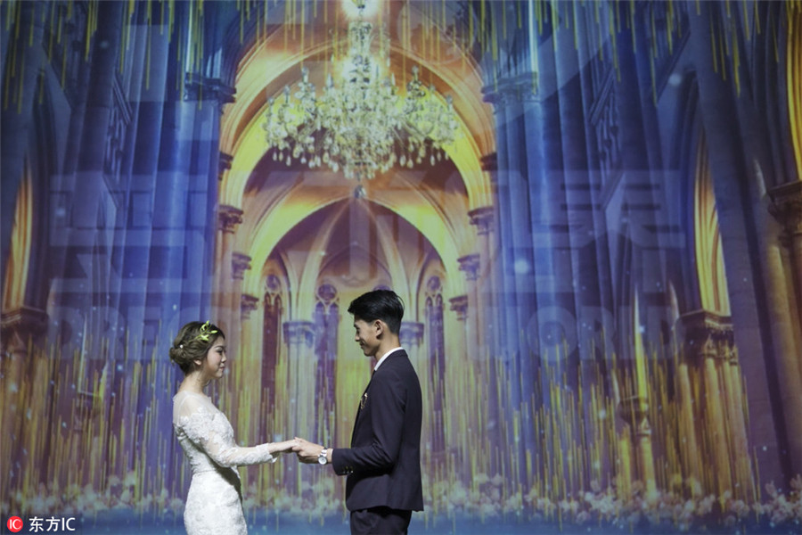 Looking for dream wedding? Try 4D hologram technology