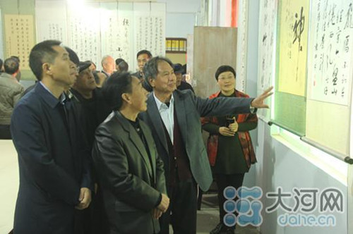 Farmer painting and calligraphy institution opens in Yima