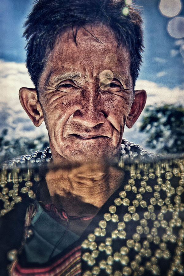 Underwater photos exhibited in Beijing